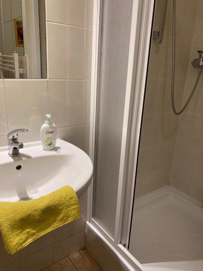 Aparthotel City 5 Прага Экстерьер фото